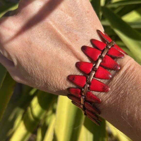 RENOIR MATISSE “NEFERTITI” Red Enamel Copper Link BRACELET - Picture 2 of 10